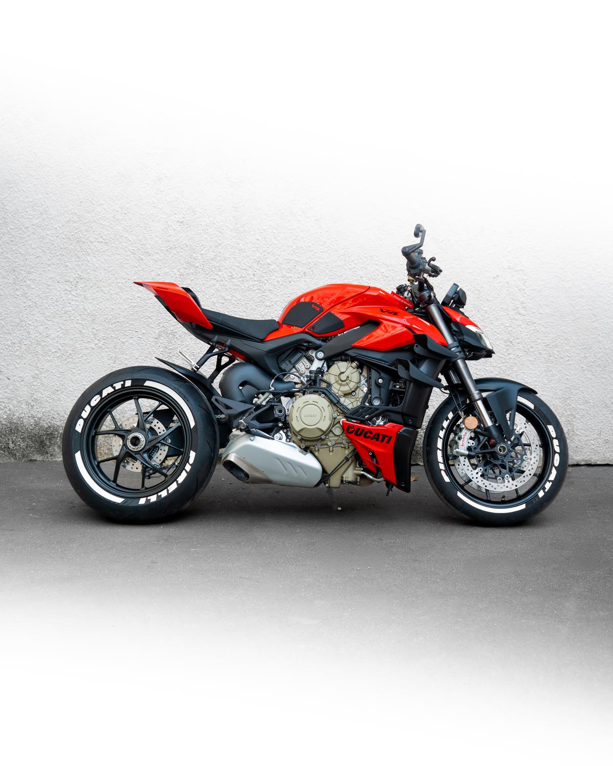 Ducati Streetfighter V4