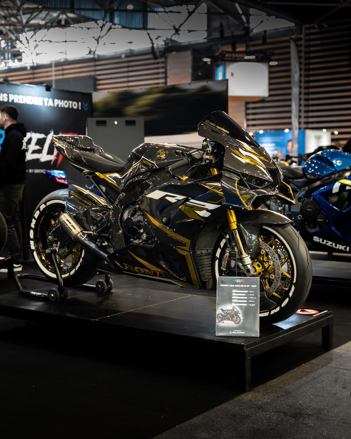 Honda CBR 1000RR-R · Salon
