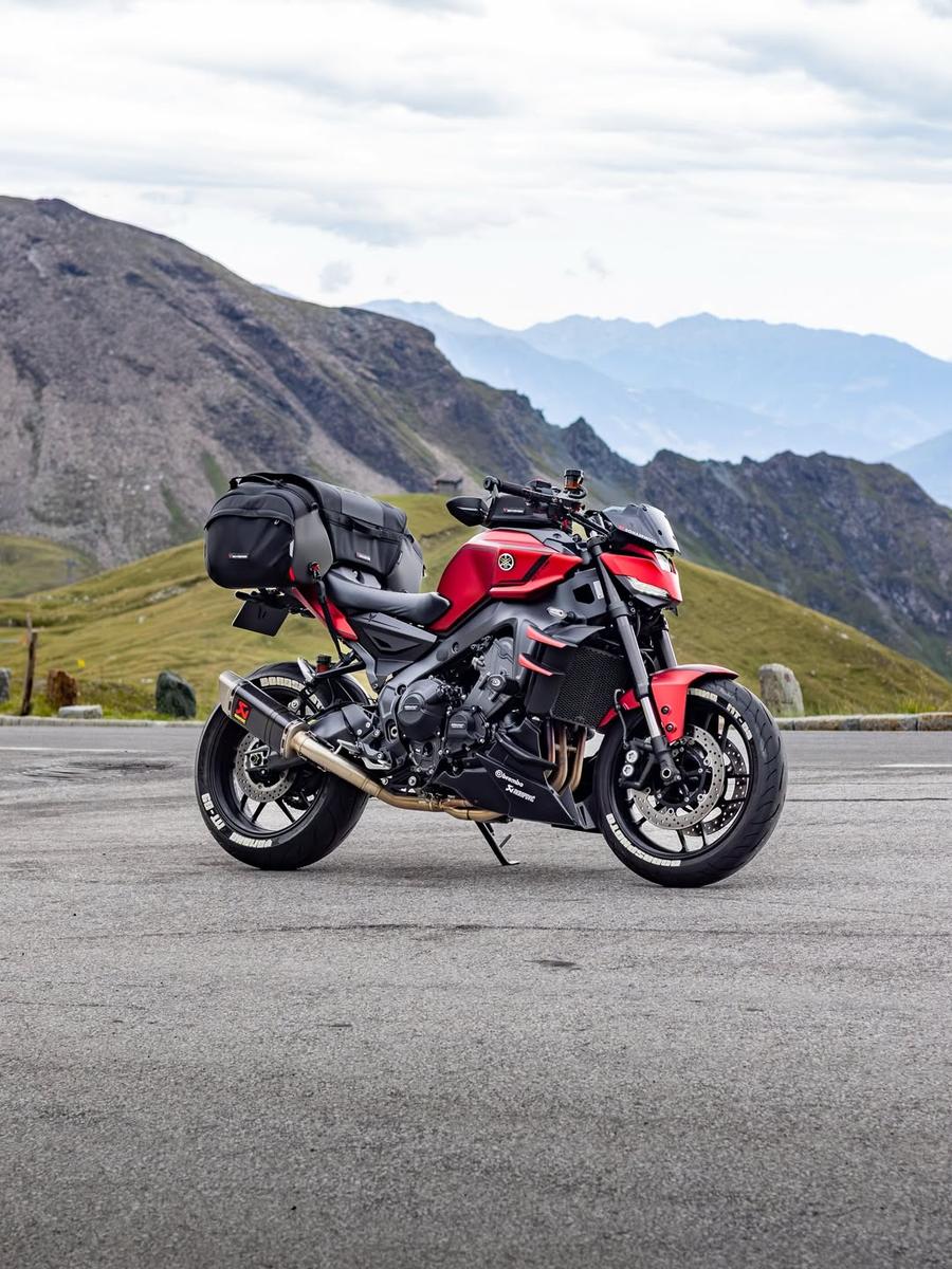 Yamaha MT-09 · Montagne